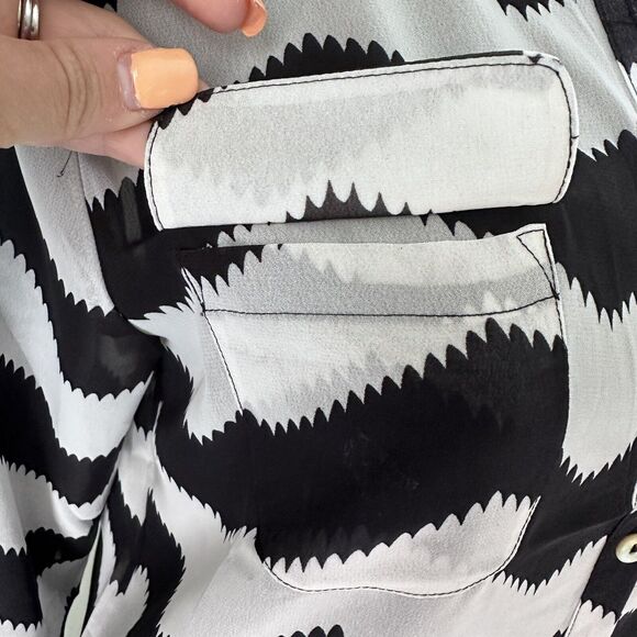 Kalijati White & Black Striped Long Sleeve Blouse Medium M Button Up NWOT - Picture 5 of 11